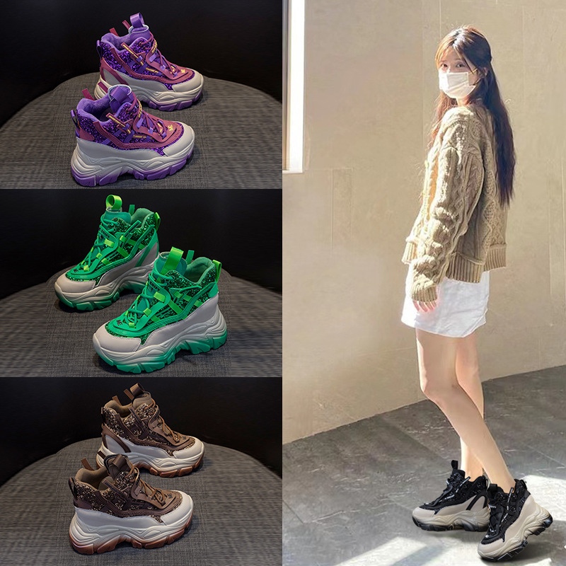 2025 Women's Hidden Wedge Snea - Sewing Garment 评论和价格